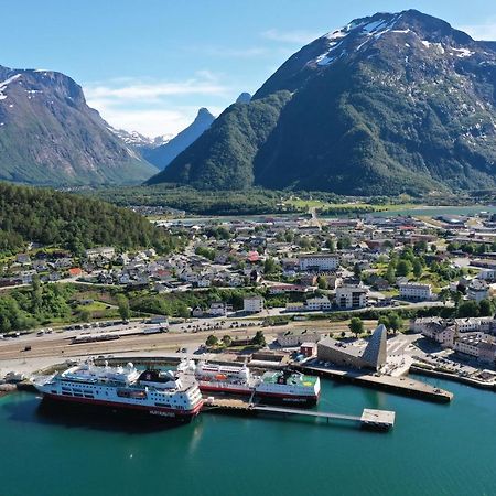Åndalsnes Sentrum App3 Leilighet Eksteriør bilde